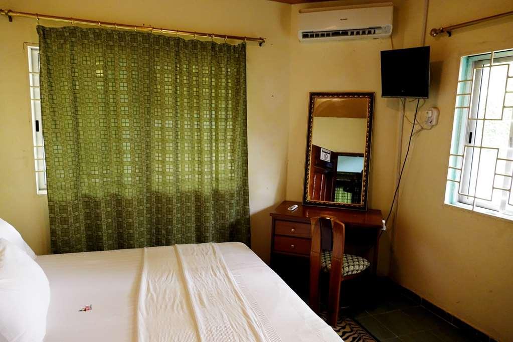 Wusum Hotel Makeni Room photo