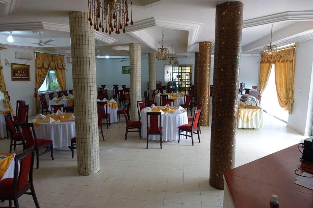 Wusum Hotel Makeni Restaurant photo