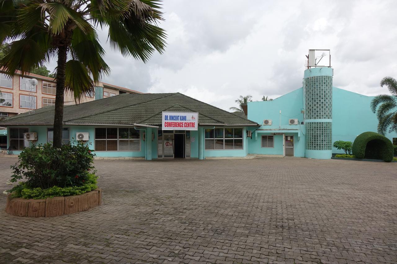 Wusum Hotel Makeni Exterior photo